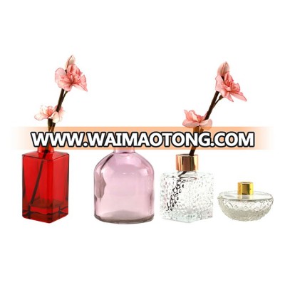 New Arrival  Custom Home Aroma Reed Diffuser Gift Set Glass Bottle With Flower